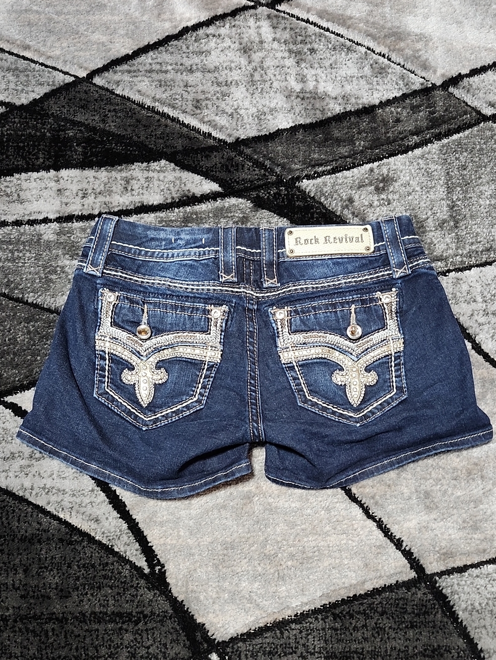 ROCK REVIVAL BETTY EMBRODERED FLEUR-DE-LIS METALLIC RHINESTONES DENIM JEAN SHORT
